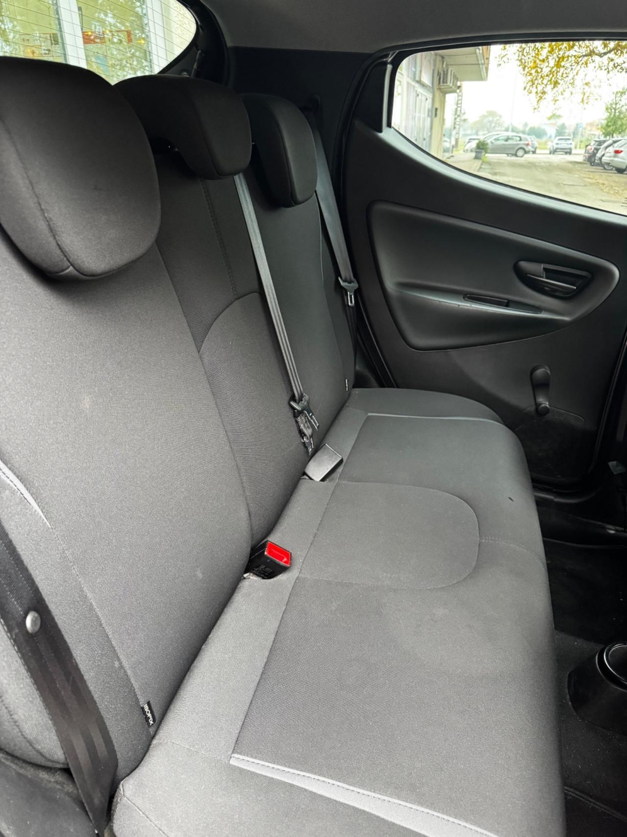 Lancia Ypsilon 1.2 69 CV 5 porte