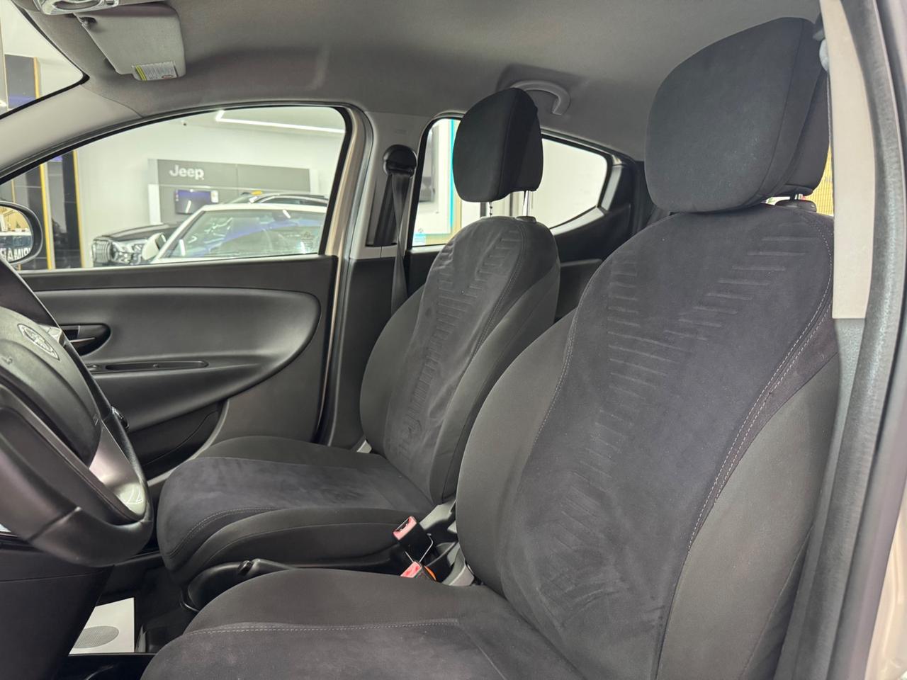 Lancia Ypsilon 0.9 TwinAir 85 CV Metano Ecochic Gold