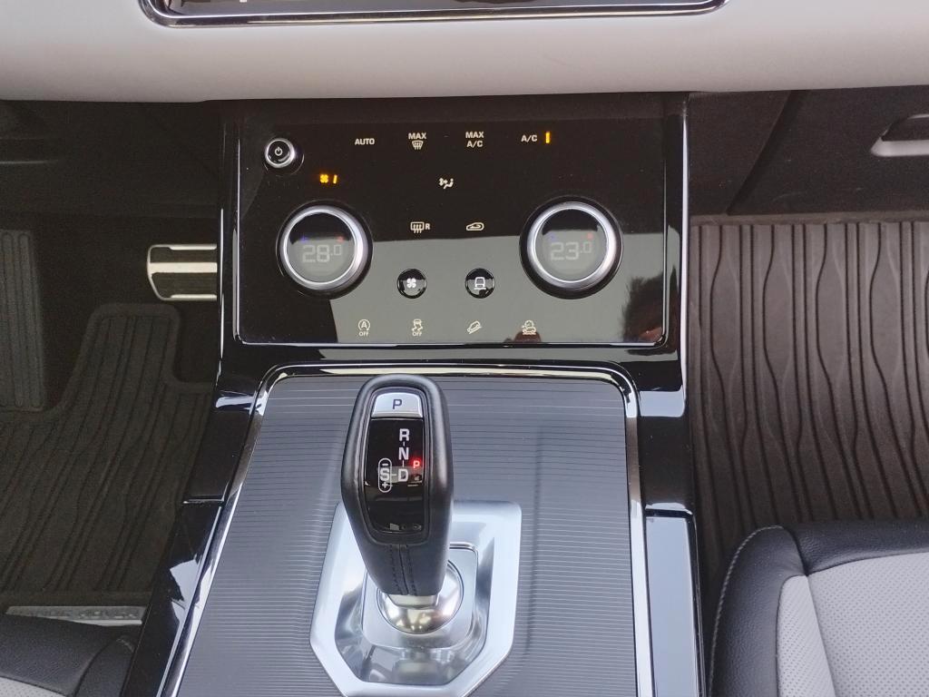 Land Rover Range Rover Evoque 2.0d i4 mhev R-Dynamic SE .204cv.PANORAMA