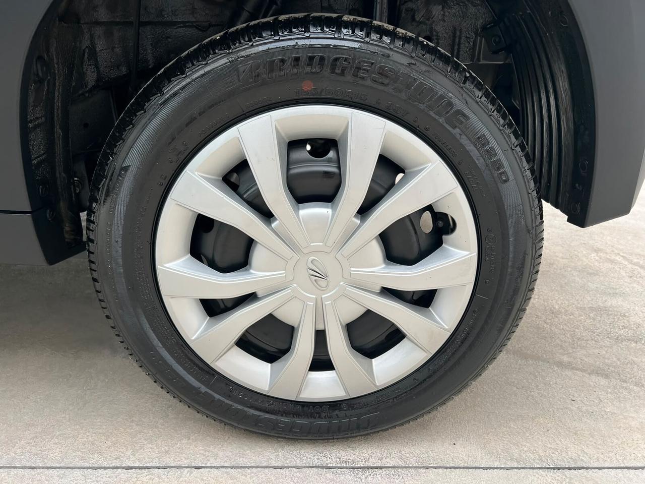 MAHINDRA KUV100 1.2 VVT K6+ 87CV 2025!!! GPL!!!