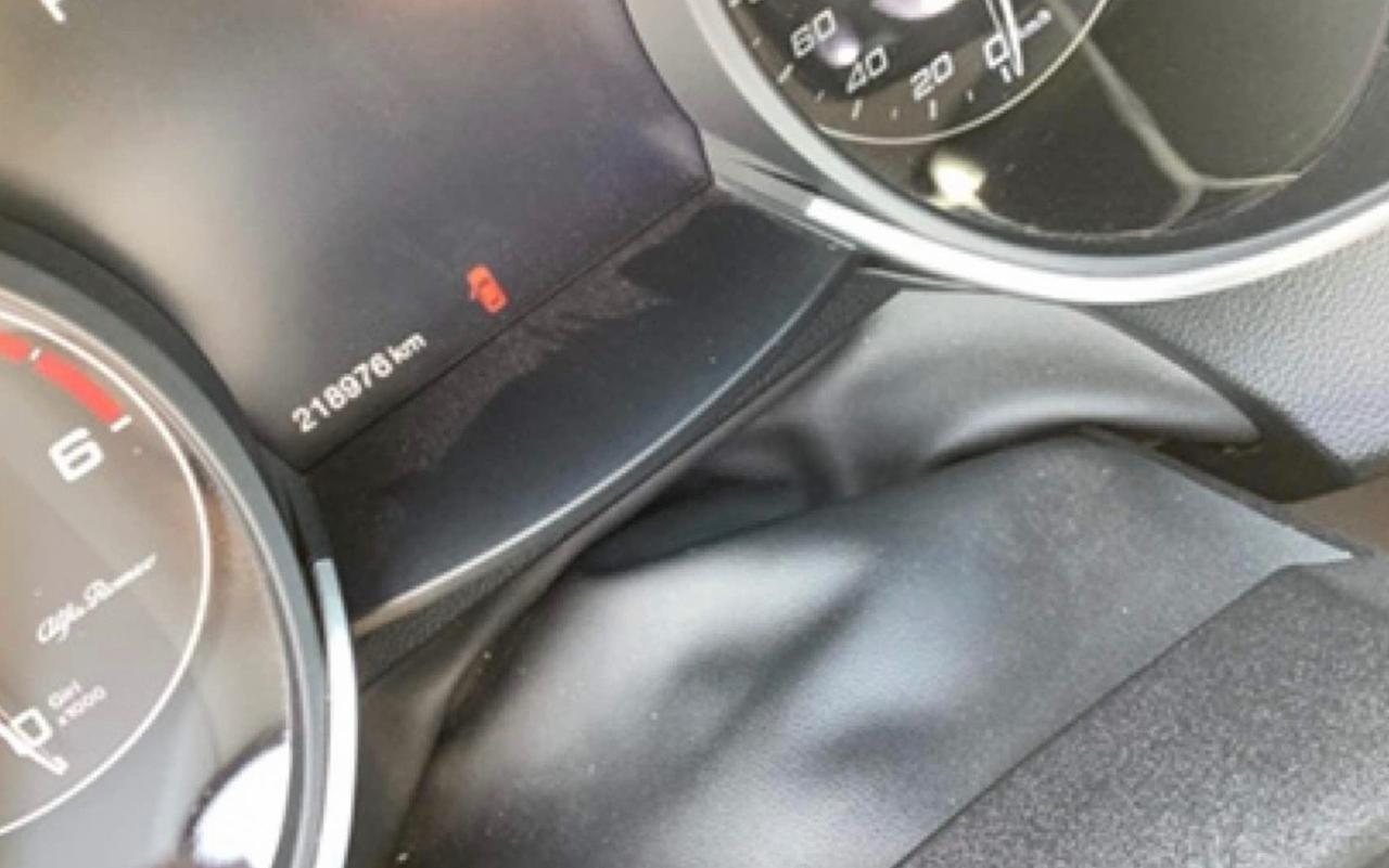 Alfa Romeo Stelvio 2.2 Turbodiesel 190 CV AT8 RWD Executive