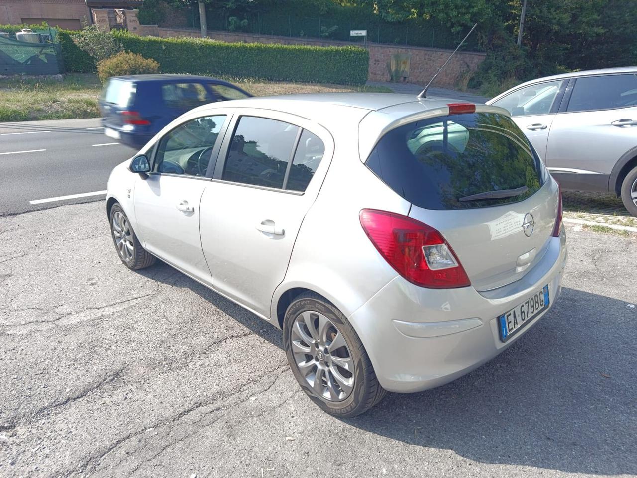 Opel Corsa 1.2 5 porte Club