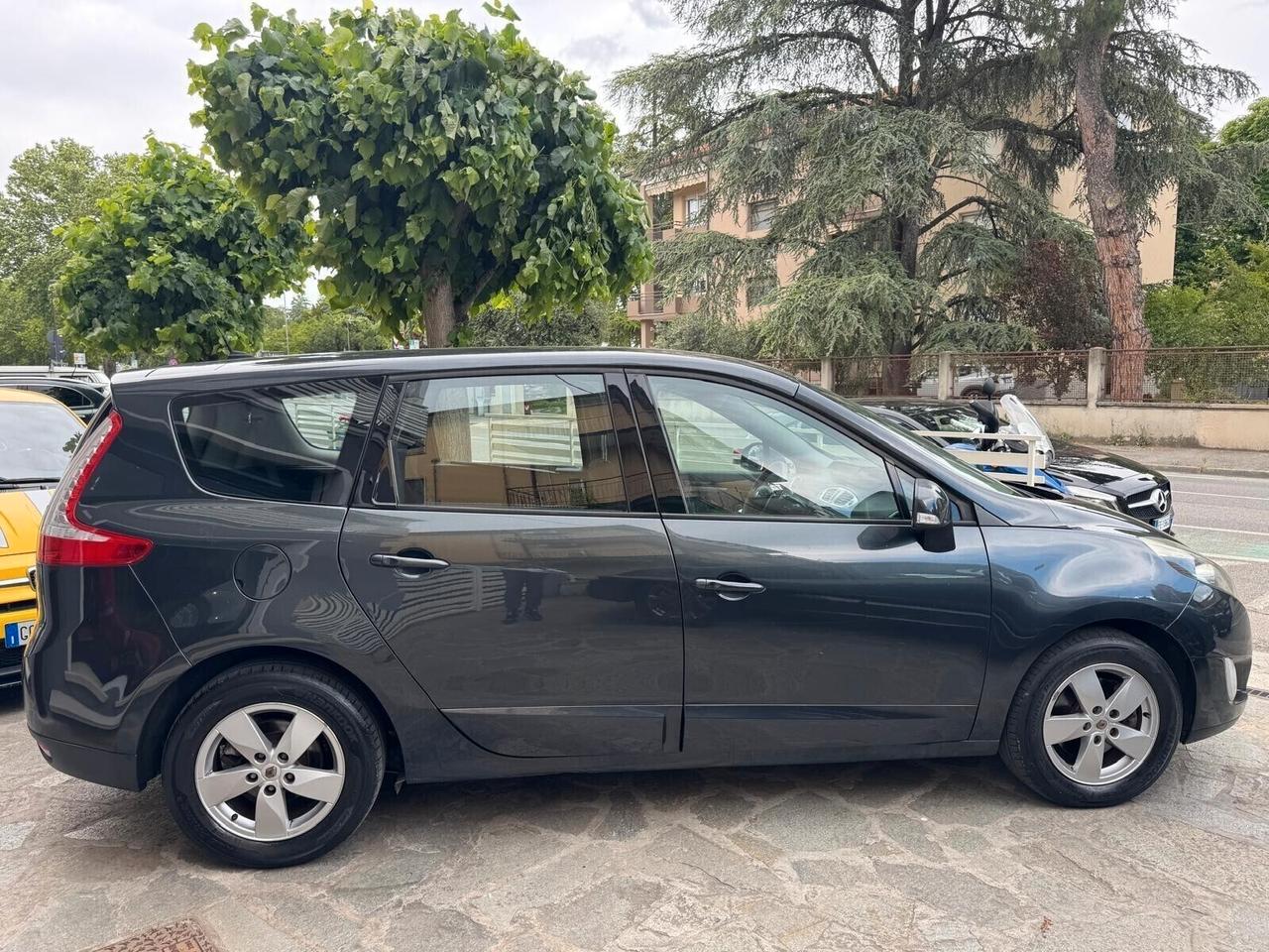 RENAULT SCENIC 1.5 dCi 110cv 7 POSTI NEOPAT