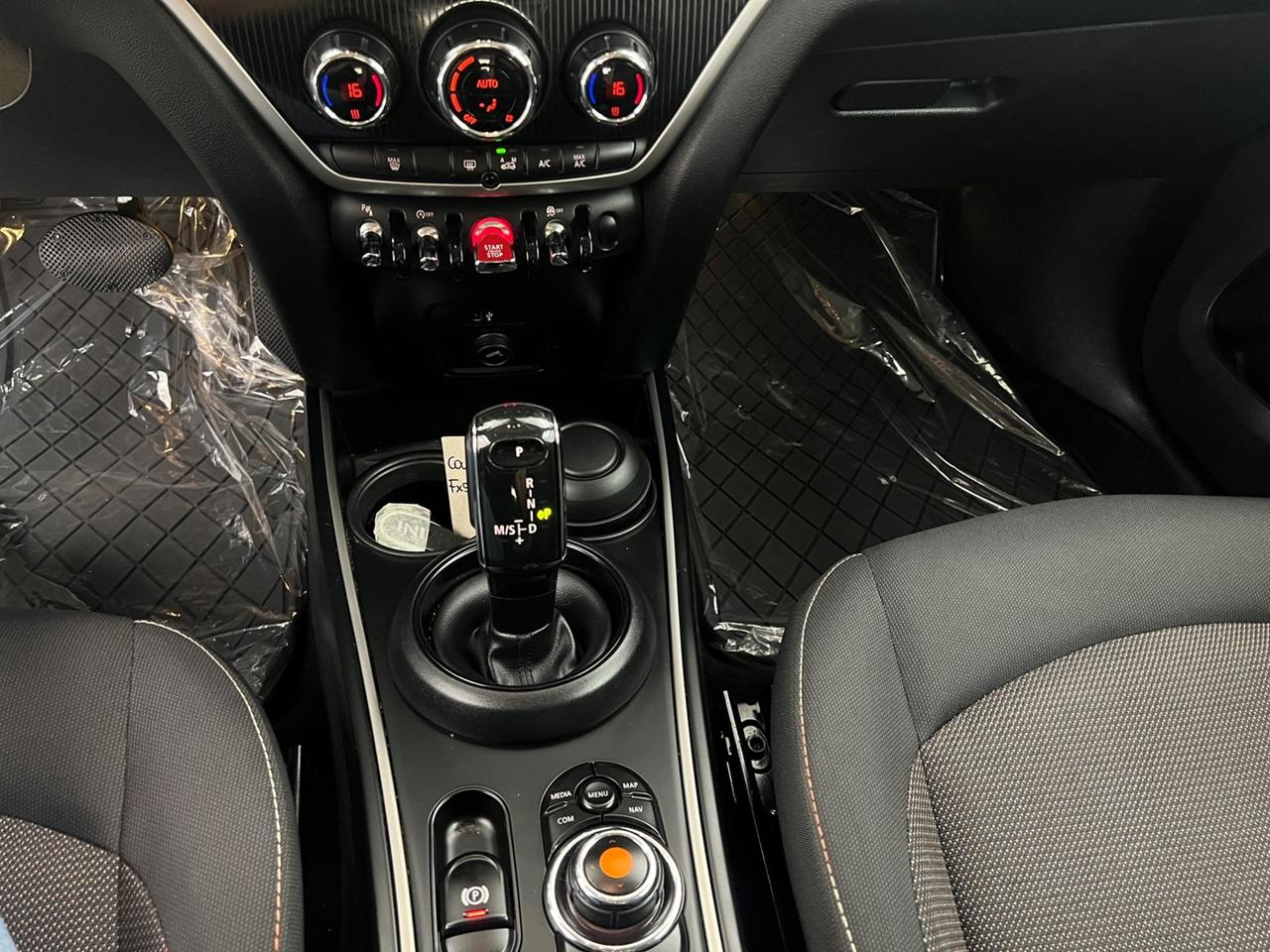 MINI Mini Countryman F60 2017 Mini Countryman 1.5 One D auto 7m