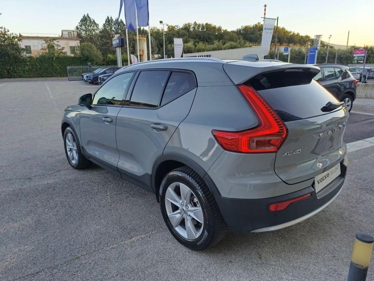 VOLVO - XC40 B3 CORE AUTOMATICO