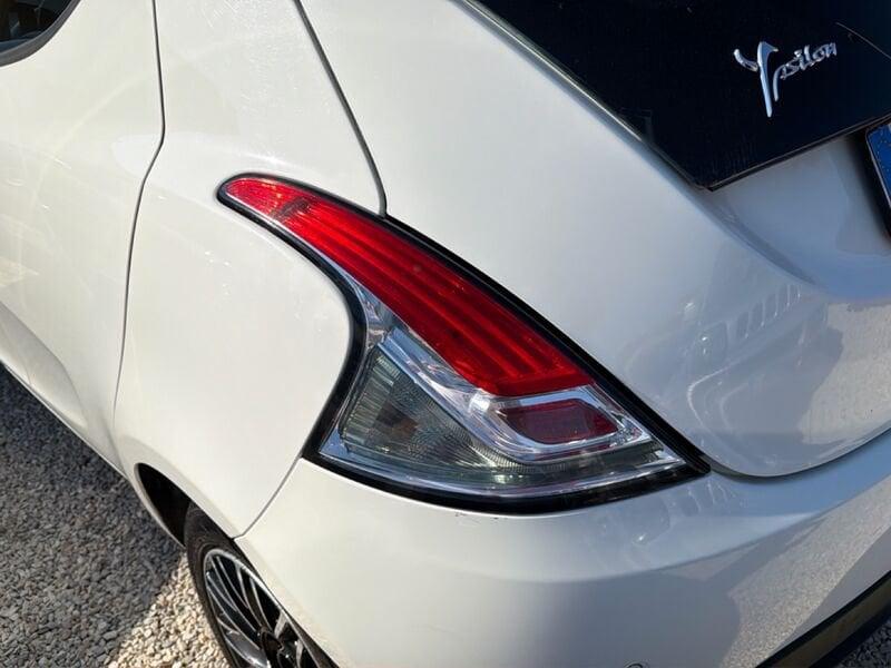 Lancia Ypsilon Ypsilon 1.2 8v Gold c/CL ecochic Gpl 69cv