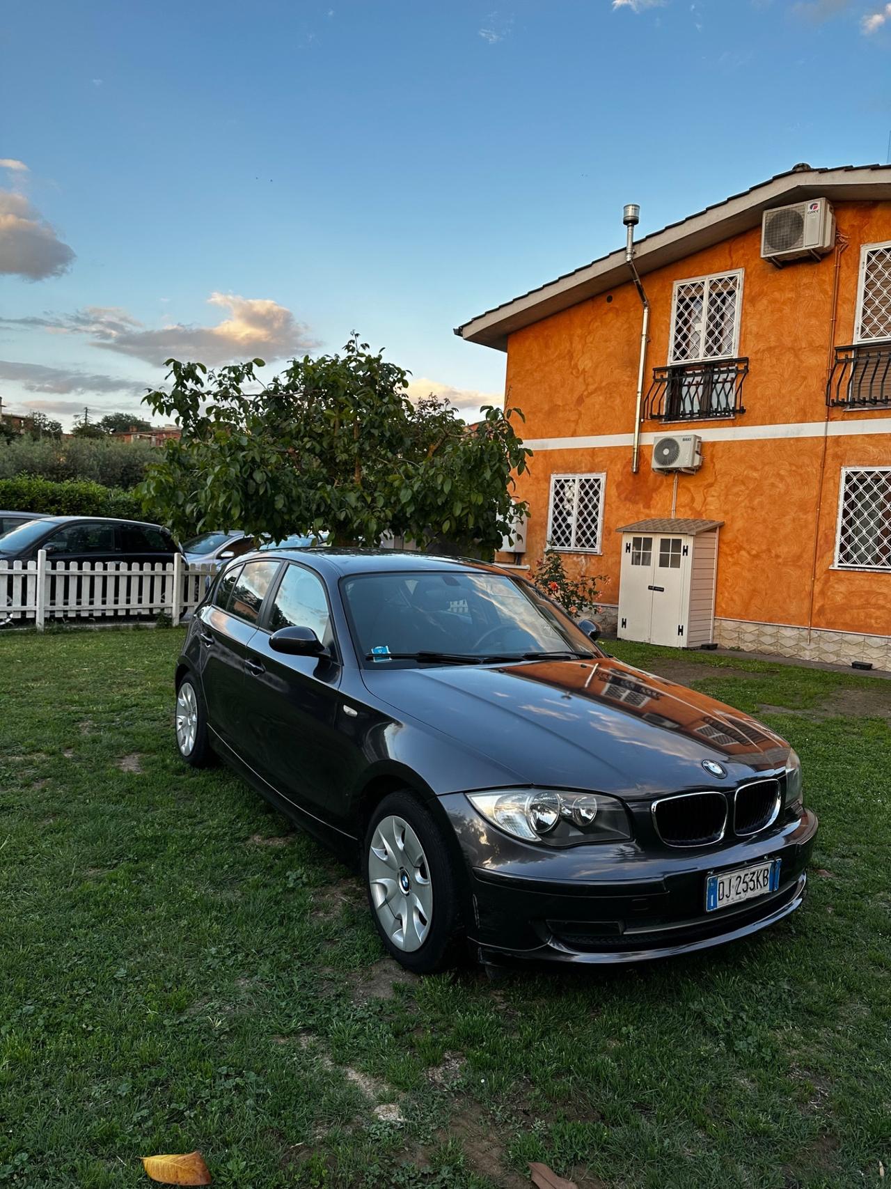 Bmw 118 118d cat 5 porte Futura DPF PERFETTA !