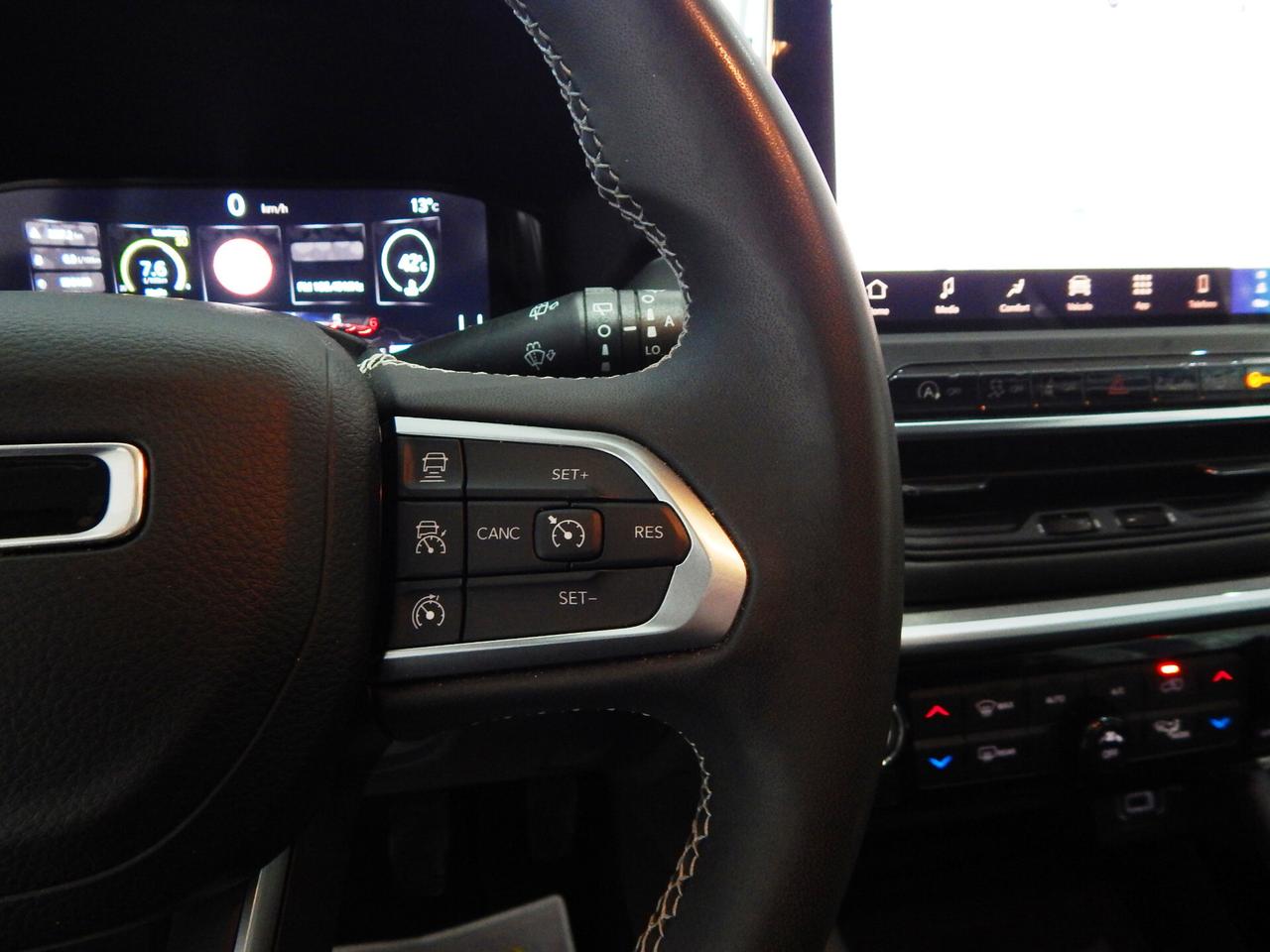 Jeep Compass 1.6 mjt Limited 130cv TETTO-NAVI-PELLE-PARK-LED