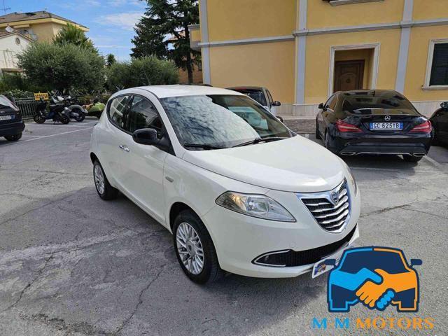 LANCIA Ypsilon 0.9 TwinAir 85 CV 5 porte Metano Ecochic Gold