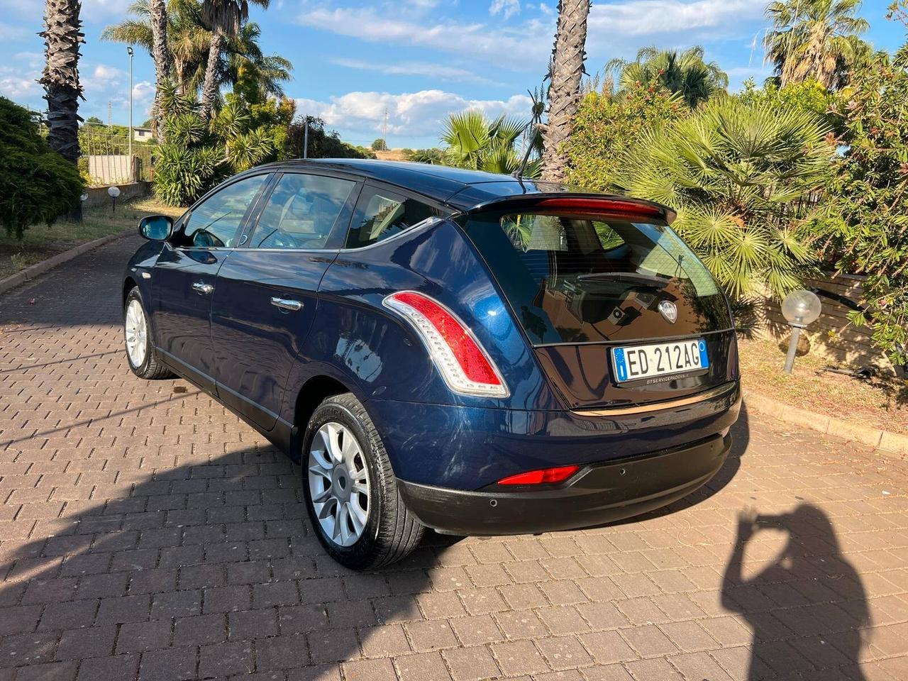 Lancia Delta 1.6 MJT DPF Argento
