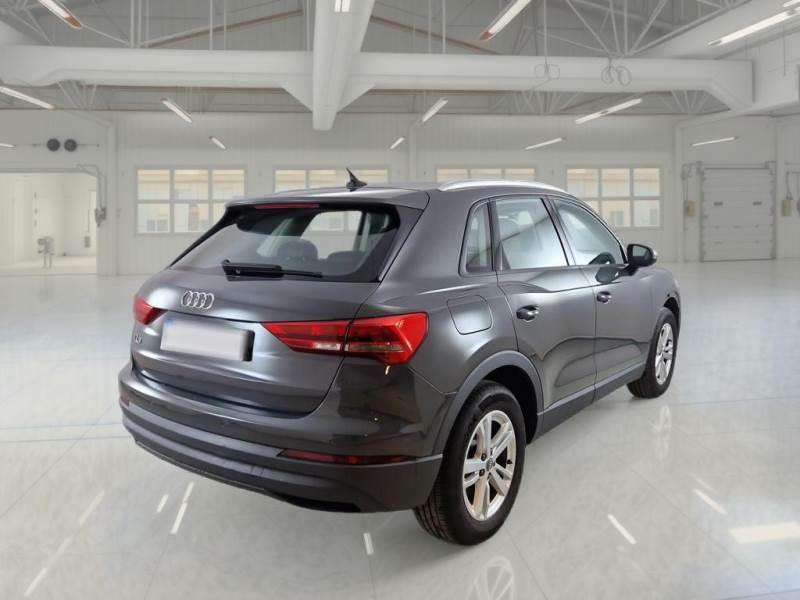 AUDI Q3 35 TDI S tronic Business