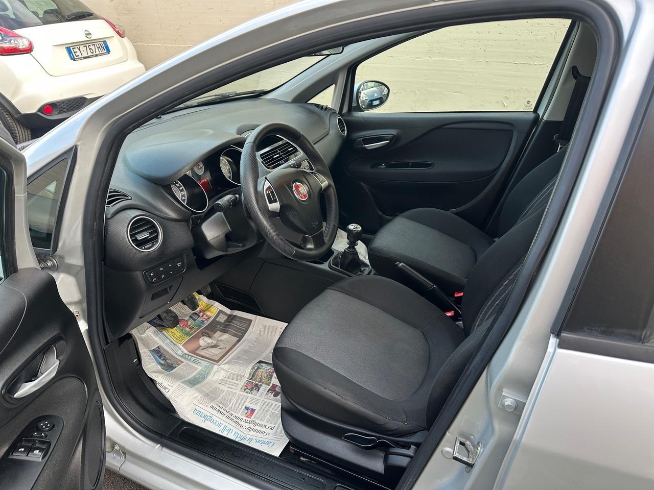 Fiat Punto 1.2benzina 5porte - 27/12/2013