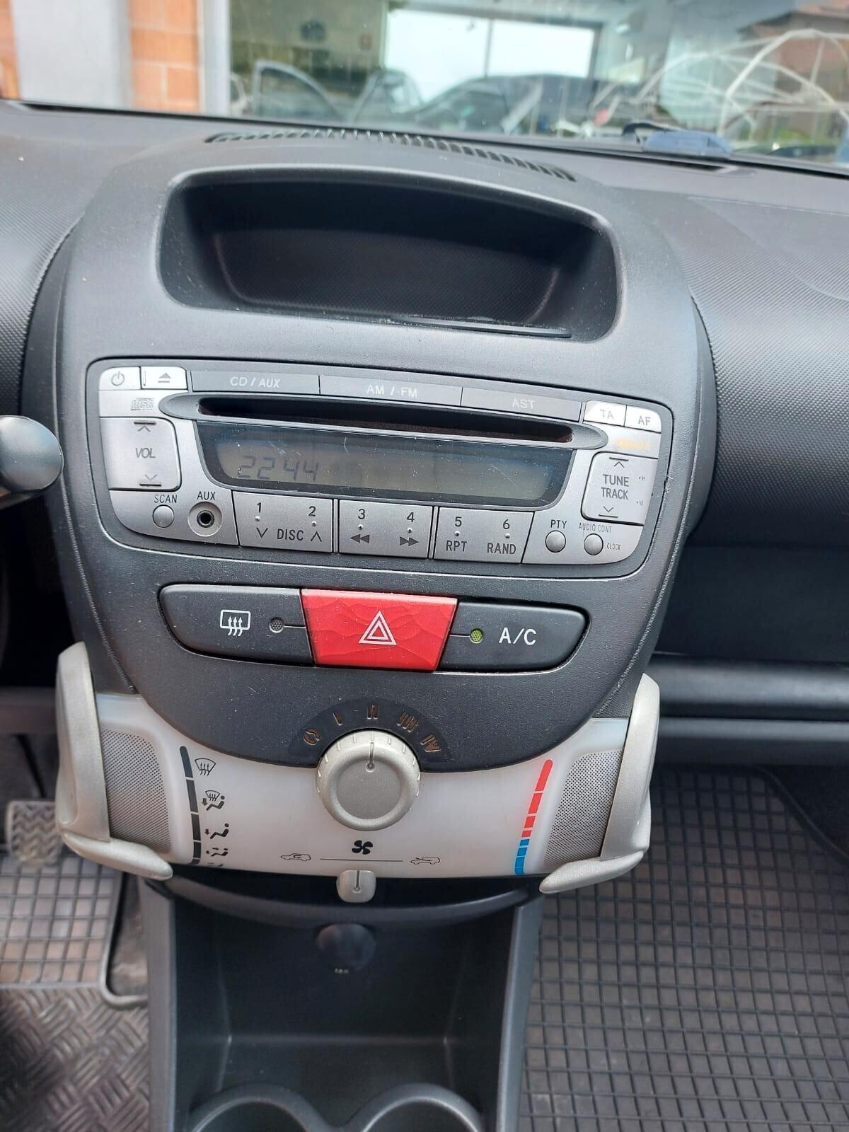 Toyota Aygo 1.0 12V VVT-i 5PORTE KM 100000