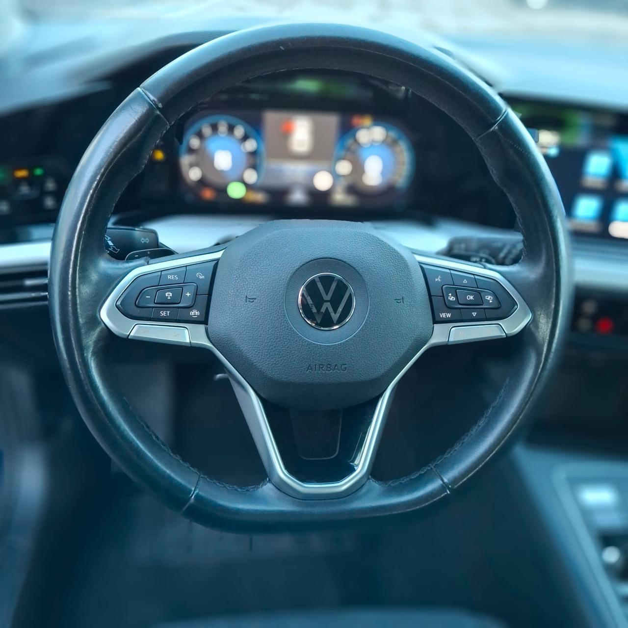 VOLKSWAGEN GOLF 1.5 TGI DSG Style