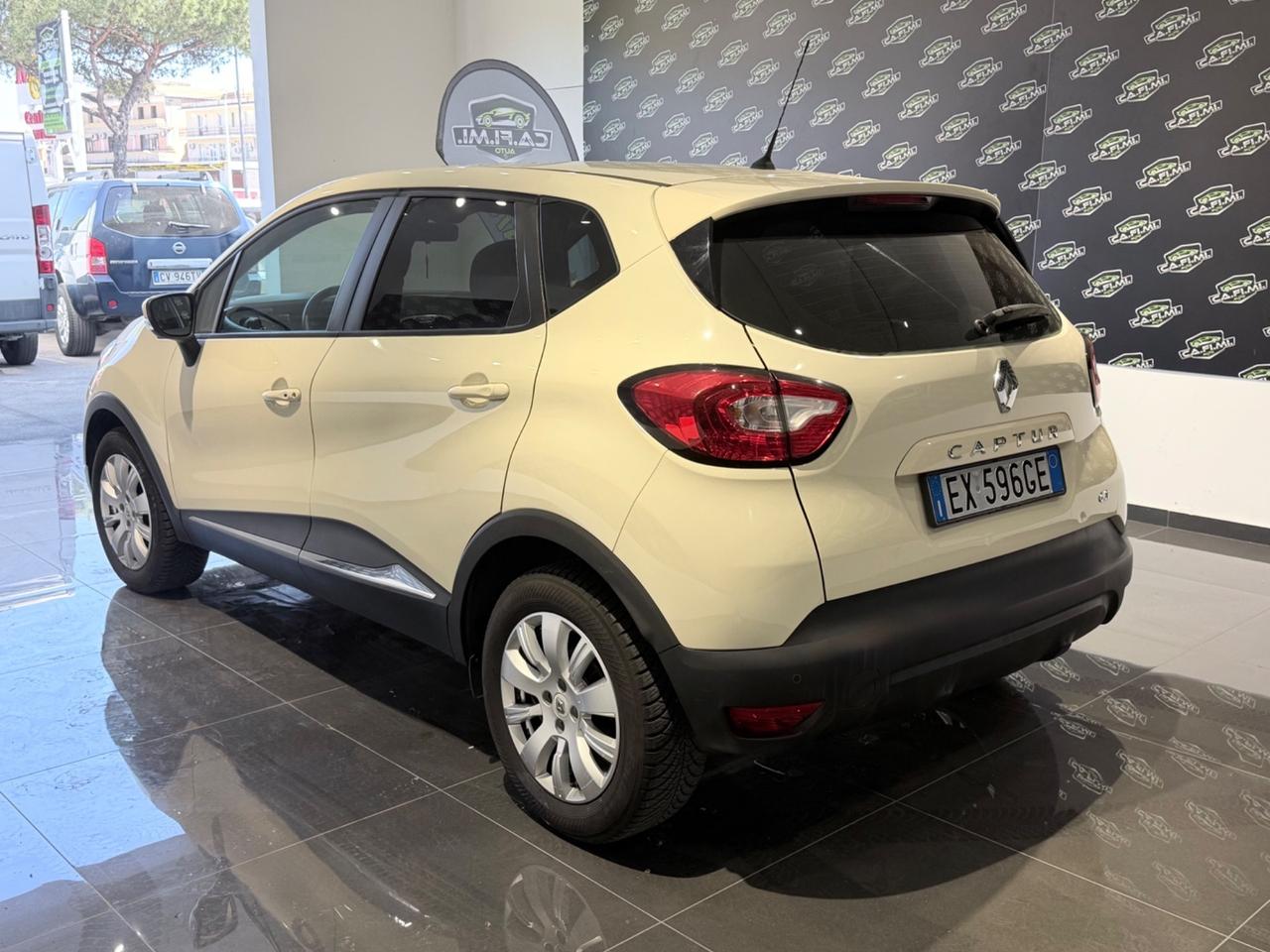 Renault Captur - 2014 1.5 dCi 8V 90 CV Start&Stop Wave