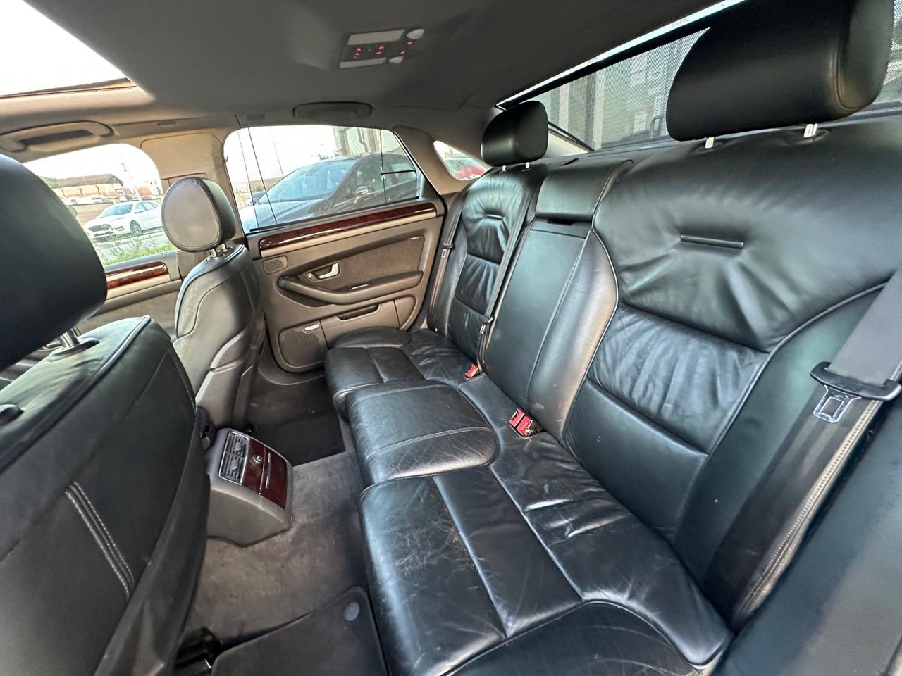 Audi A8 3.0 V6 TDI quattro tiptronic
