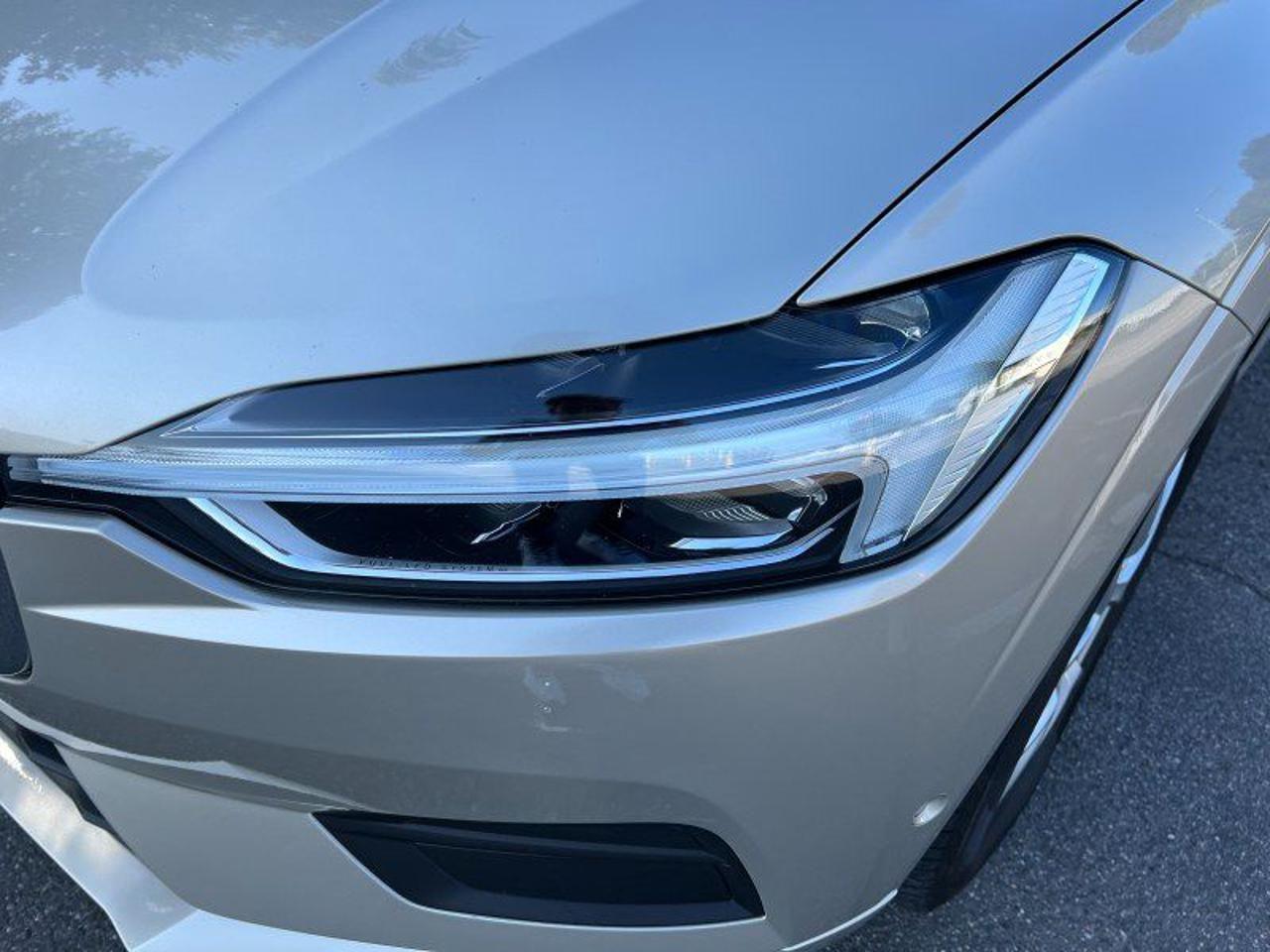 Volvo XC60 B4 (d) AWD Geartronic Business Plus