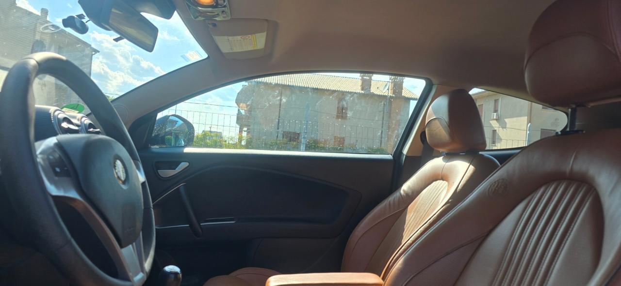 Alfa Romeo MiTo 1.3 JTDm-2 95 CV S&S Distinctive Premium Pack