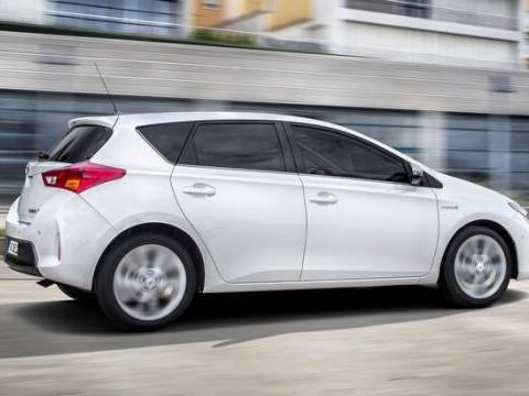Toyota Auris 1.8h Active eco 5p