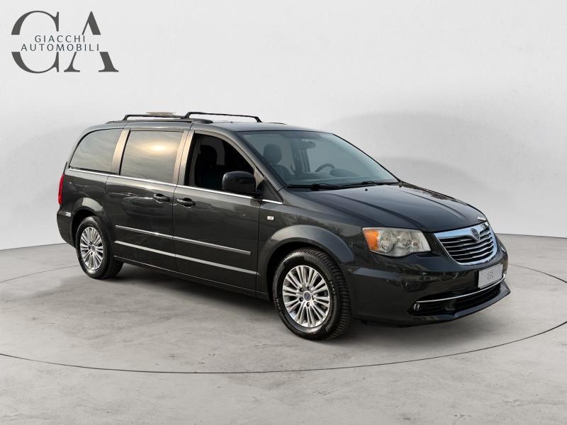 Lancia Voyager 2.8L Platinum 163cv auto 7 POSTI!