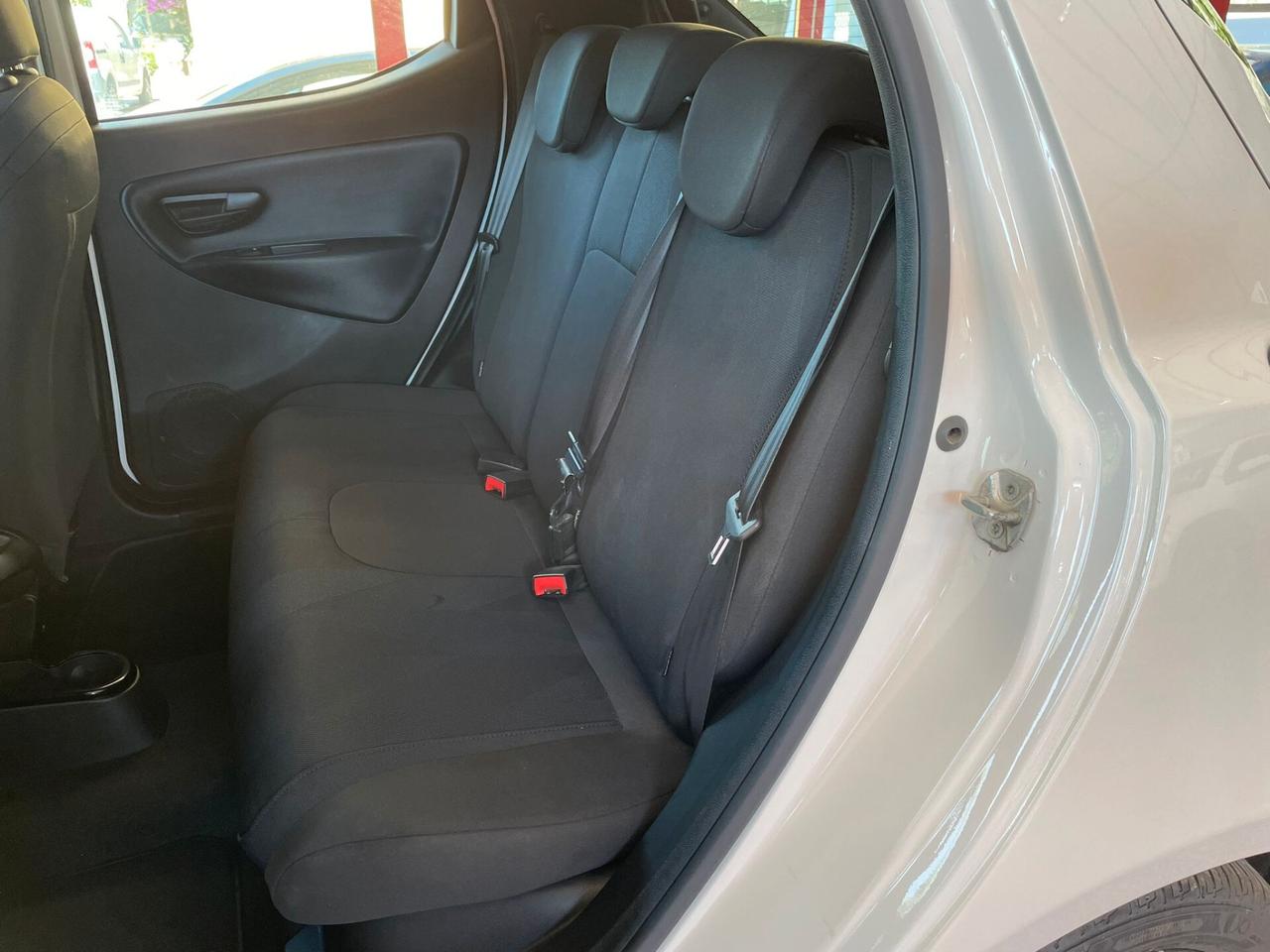 Lancia Ypsilon 1.0 Hybrid Gold