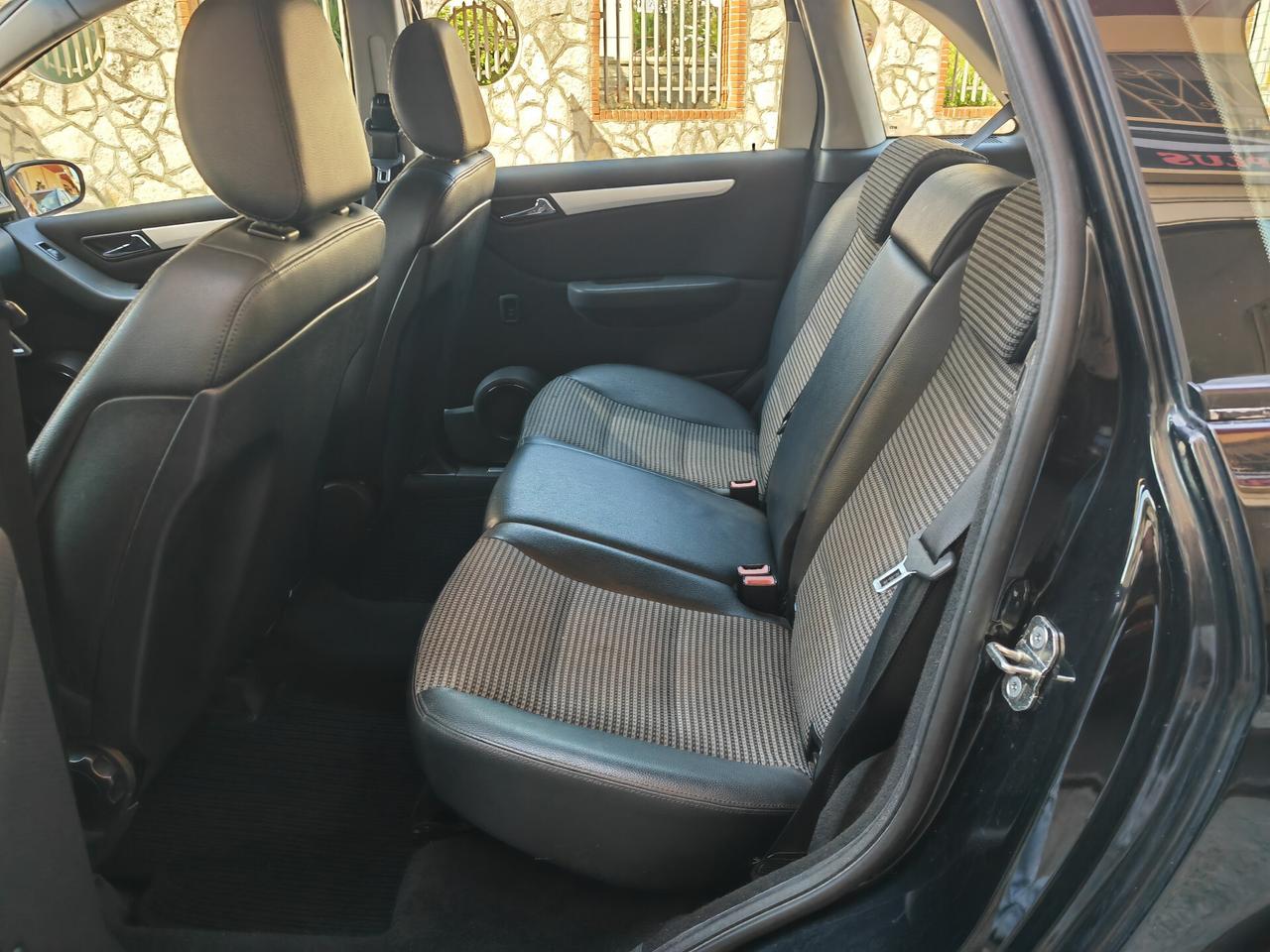 MERCEDES CLASSE B 150 SPORT CV95 KW70
