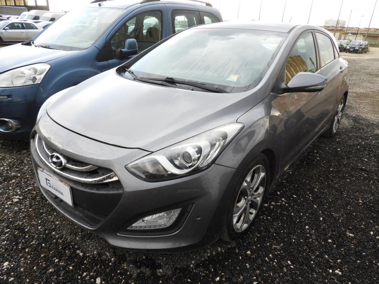 HYUNDAI i30 II - i30 5p 1.6 crdi Comfort 128cv