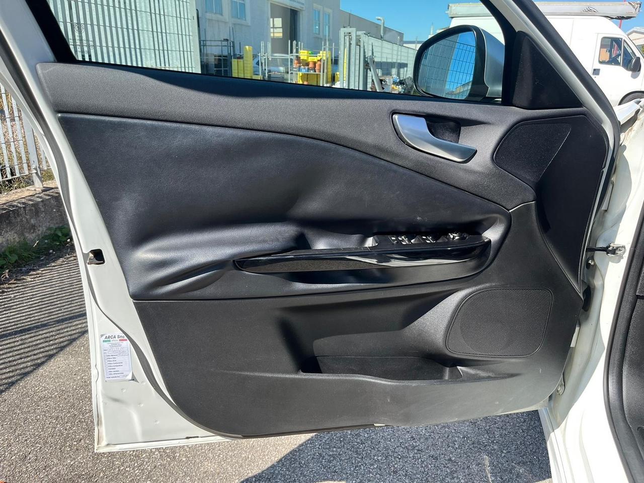Alfa Romeo Giulietta 1.6 JTDm-2 105 CV Distinctive
