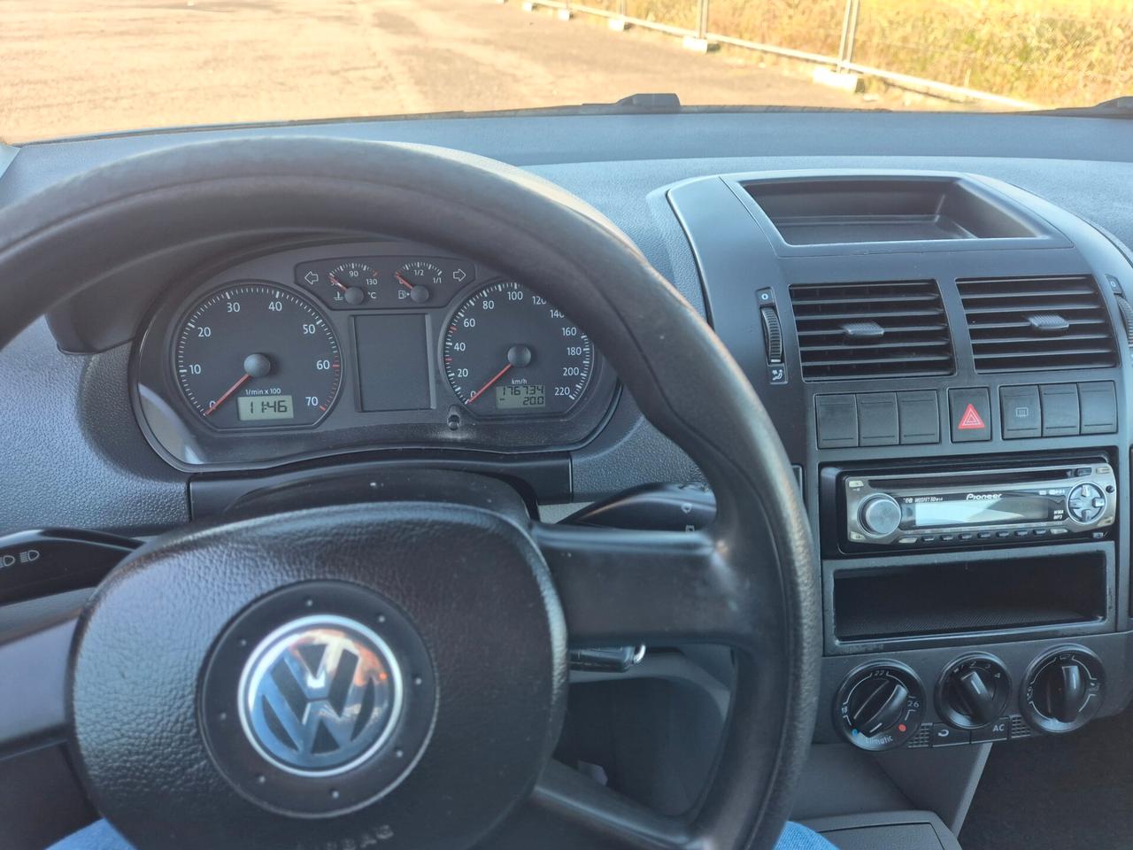 Volkswagen Polo 1.4/75CV 16V Benzina
