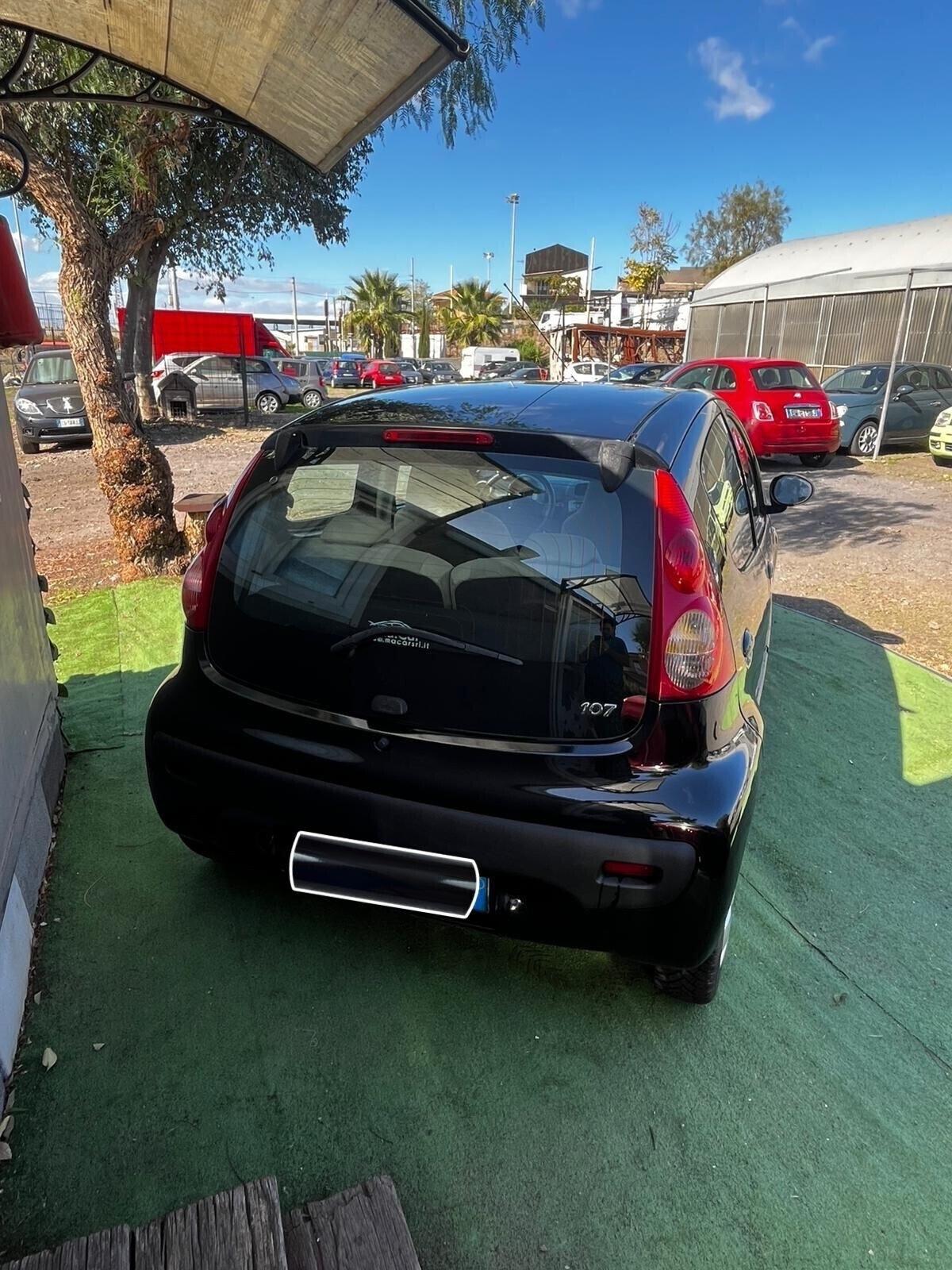 Peugeot 107 1.4 HDi 5p. Sweet Years