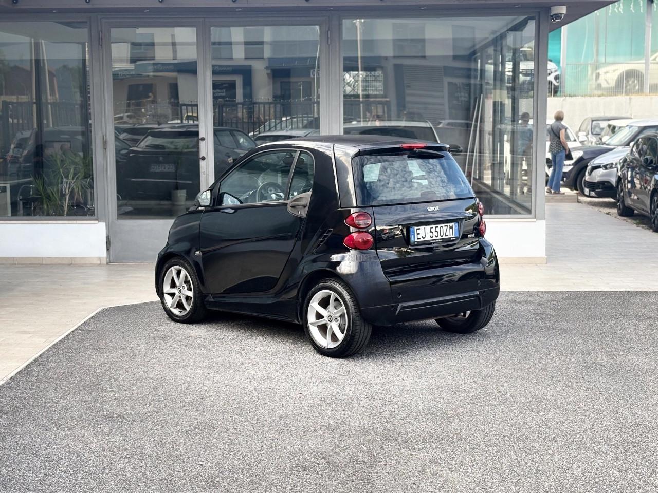 Smart fortwo coupe 1.0 Benzina 71CV E5 Automatico - 2011
