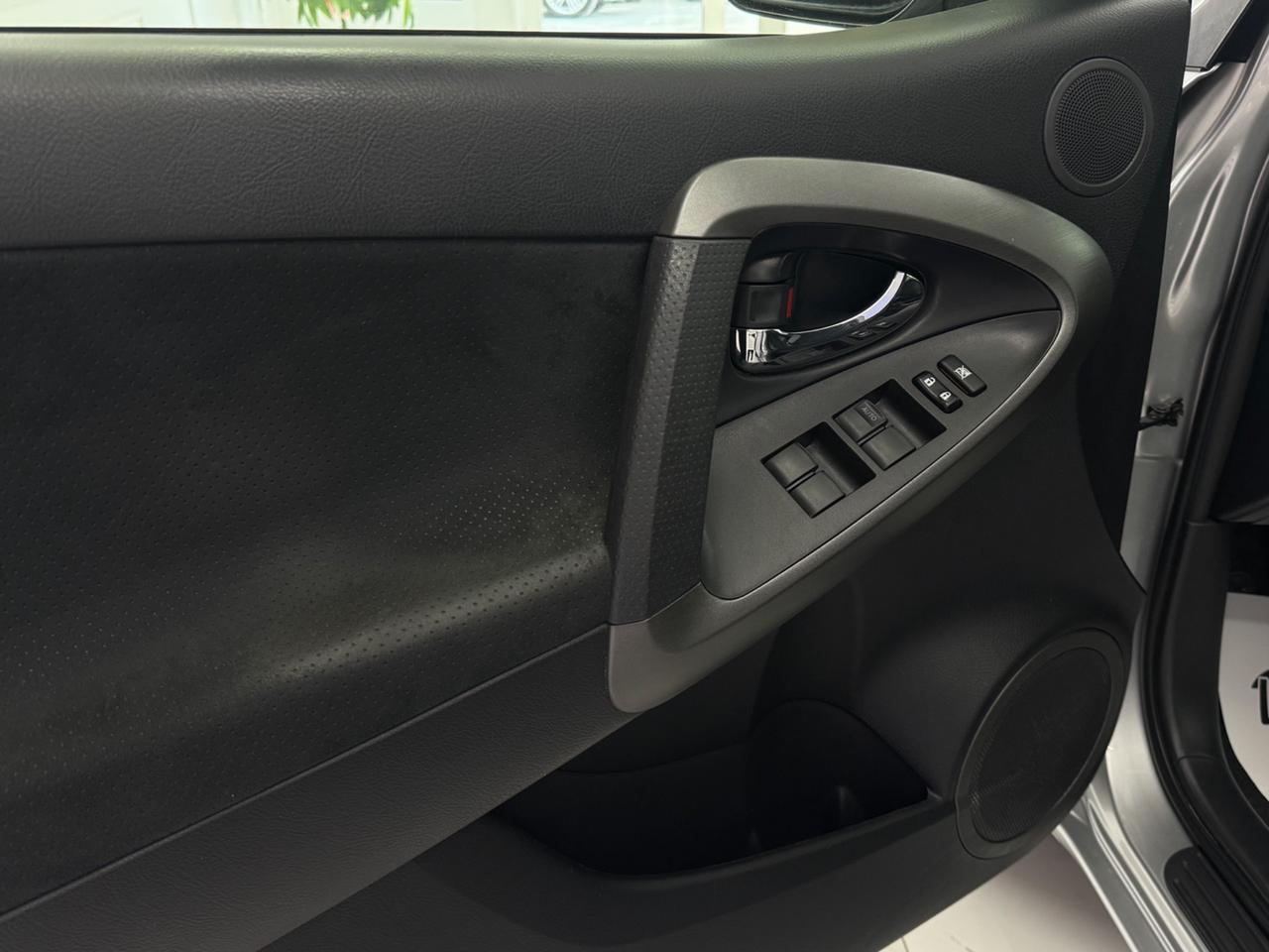 Toyota RAV4 2.2 D-4D 150CV Lounge Iper Full