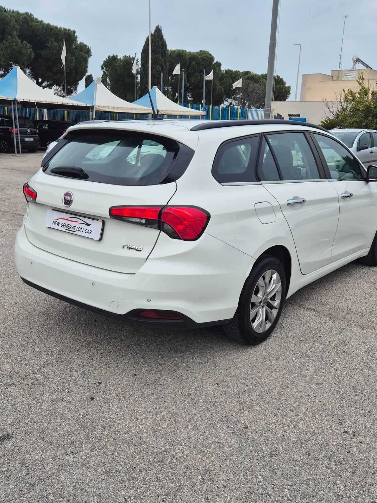 Fiat Tipo 1.6 Mjt S&S SW Lounge