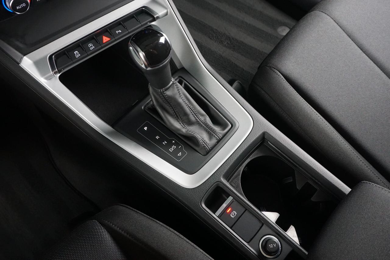 Audi Q3 35 TDI S tronic Business