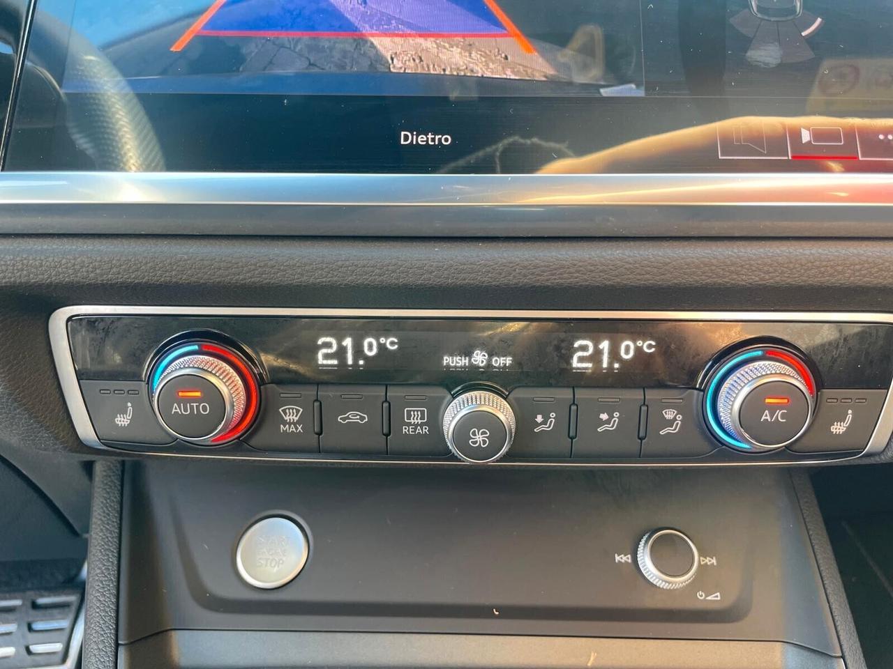 Audi Q3 40 TDI quattro S tronic S-Line interno/esterno