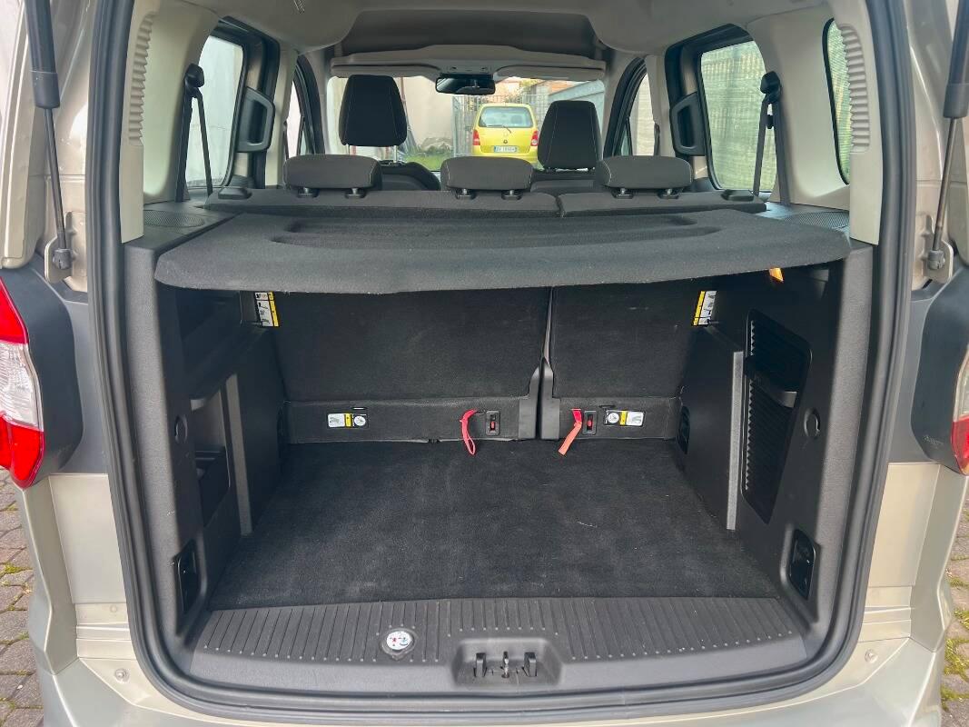 Ford Tourneo Courier 1.5 tdci 75cv plus E5