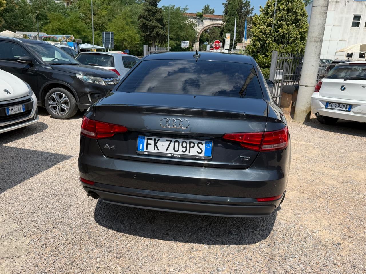 Audi A4 2.0 TDI 150 CV S tronic