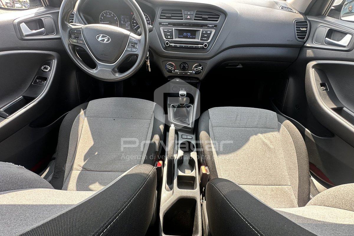 HYUNDAI i20 1.2 5 porte Classic