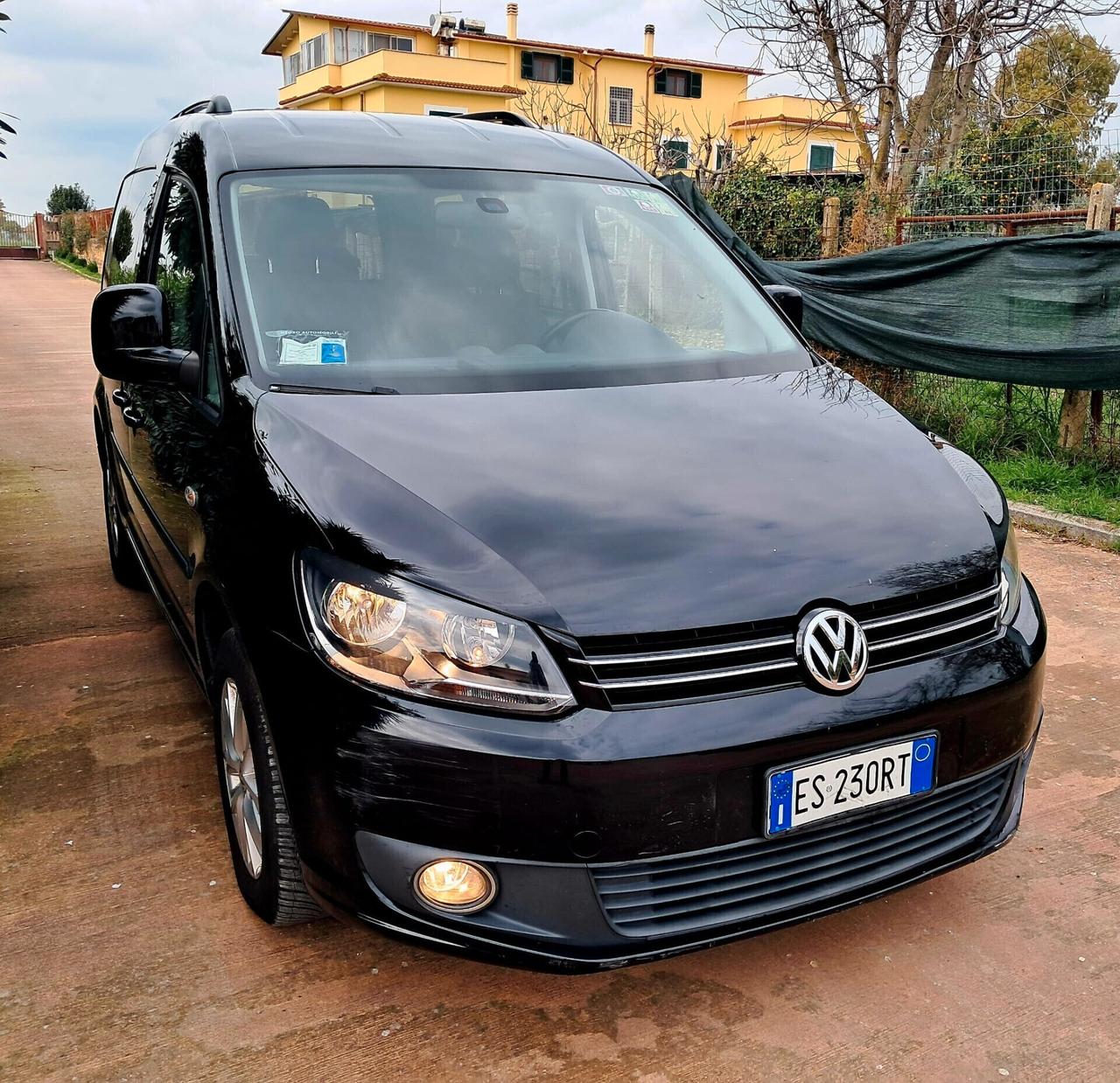 Volkswagen Caddy TDI PIANALE RIBASSATO E SEDILE GIREVOLE UNIPRO TRASPORTO DISABILI