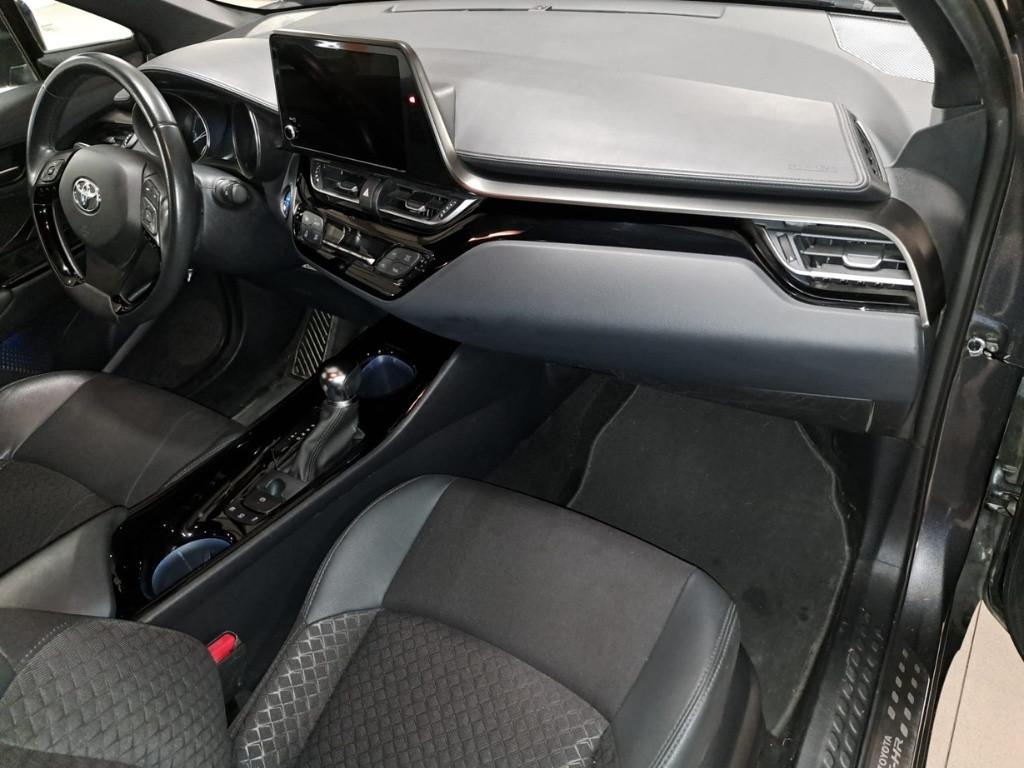 TOYOTA C-HR (2016-2023) - C-HR 2.0 Hybrid E-CVT Trend