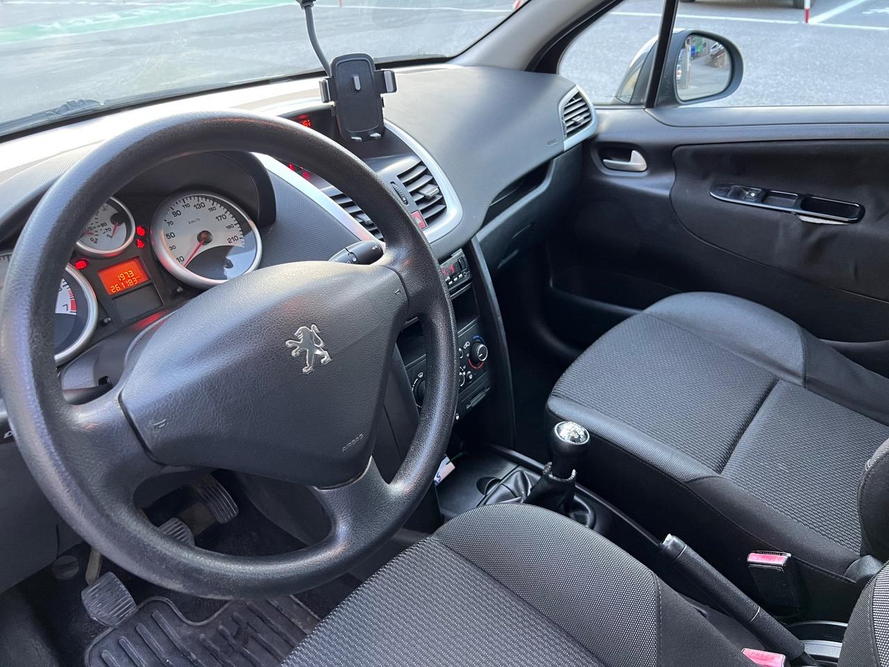 Peugeot 207 1.4 8V 75CV 5p. PERFETTA X NEOPATENTATI