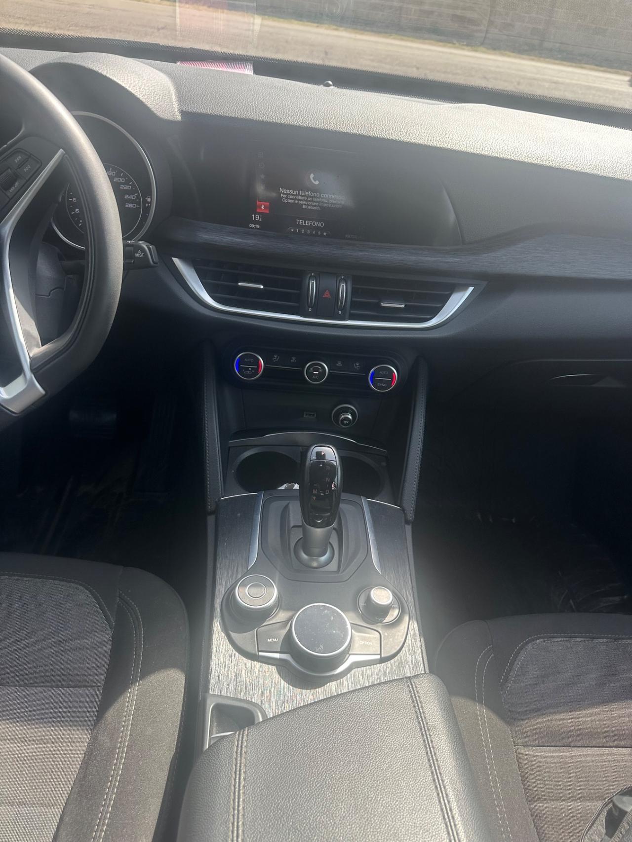 Alfa Romeo Stelvio 2.2 Turbodiesel 160 CV AT8 RWD Business