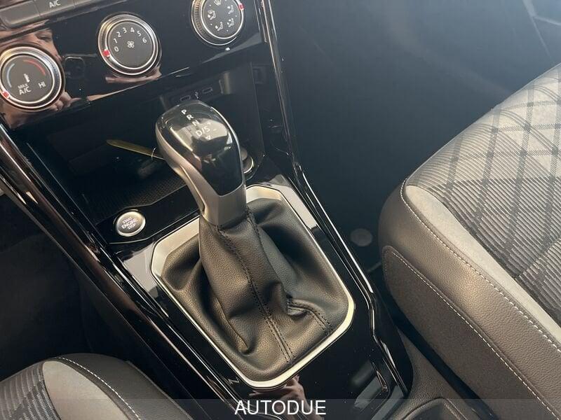 Volkswagen T-Roc 1.5 TSI ACT R-LINE DSG 150 CV