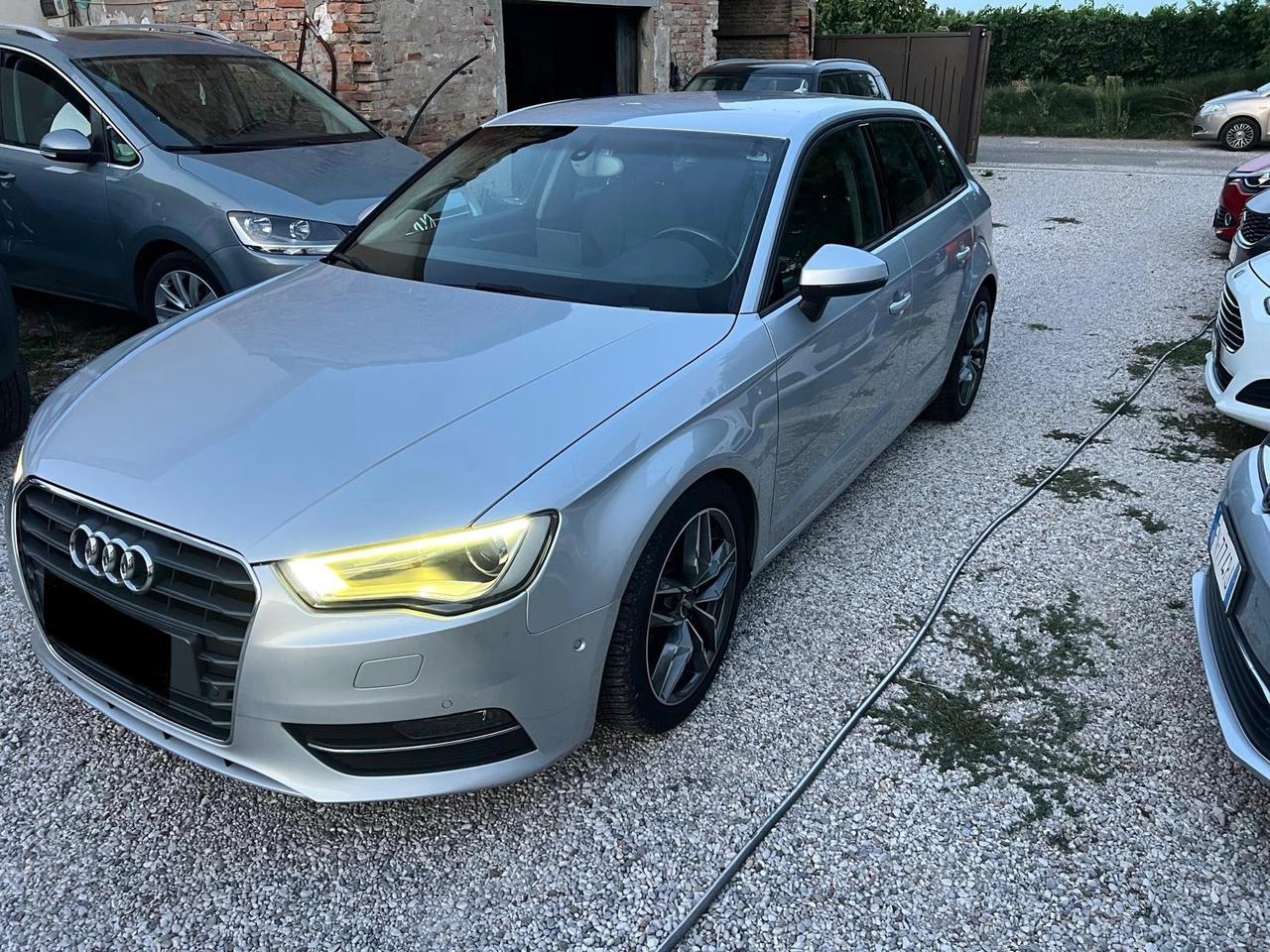 Audi A3 1.6 TDI S tronic Young