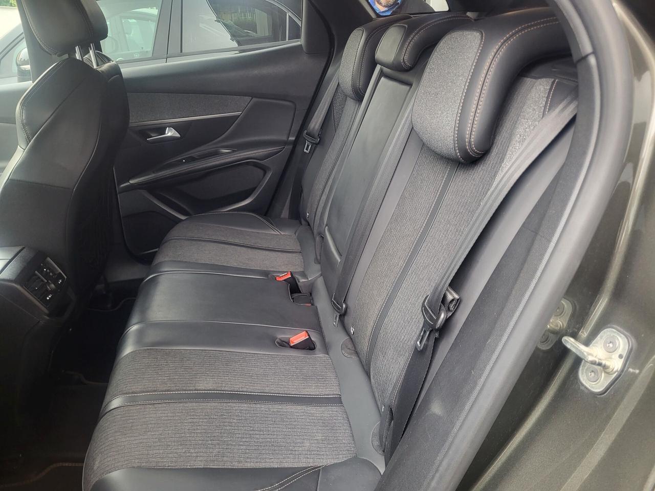 Peugeot 3008 1.6 DIESEL 120CV AUTOMATICA VERS GT Line 03/2018+BIXENO+NAVI