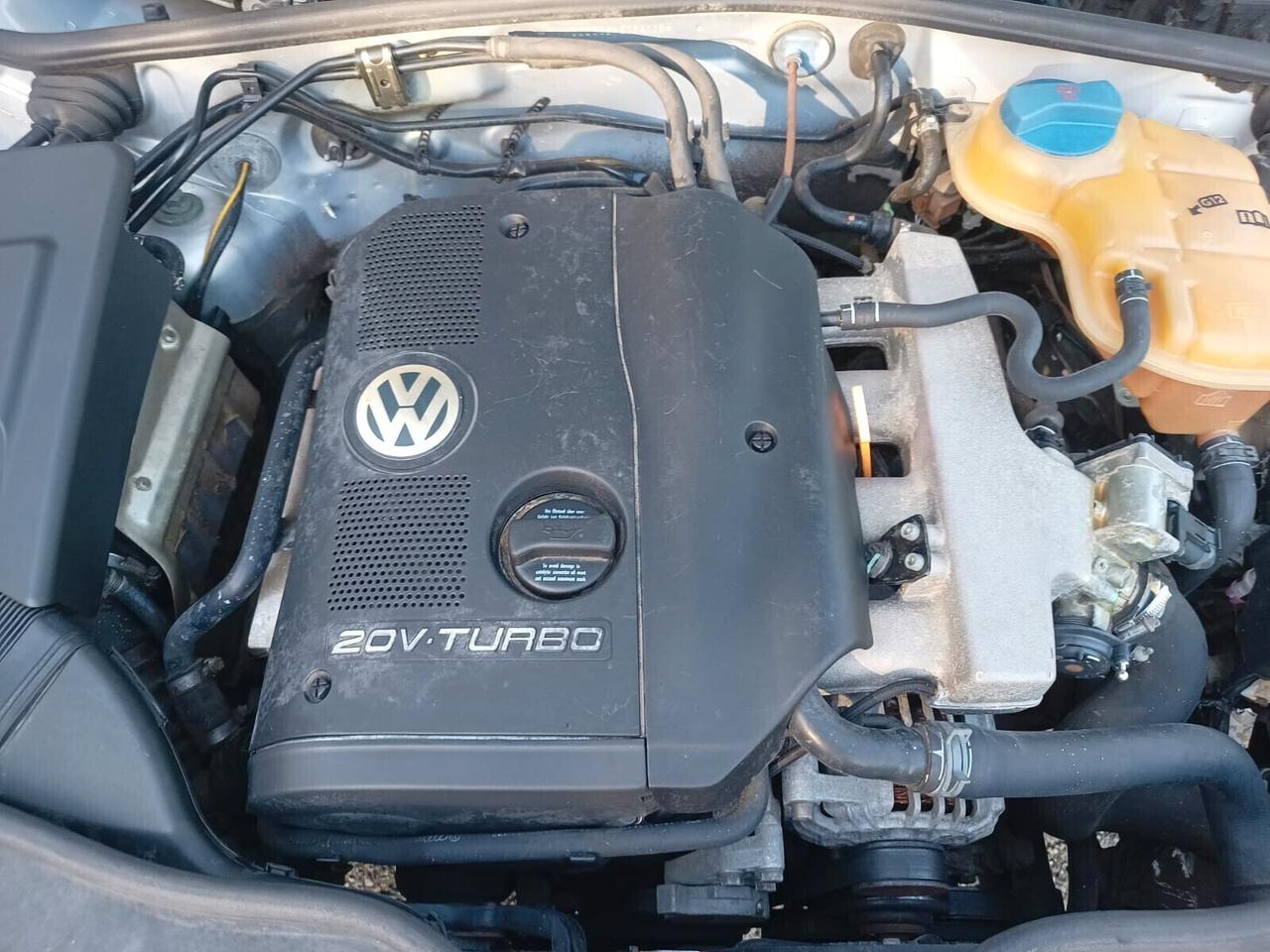 Passat 1.8 T 20v SW GancioTraino 147800Km