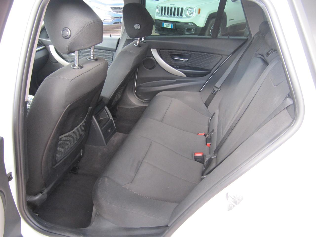 Bmw 318 318d Touring Msport - AUTOMATICO