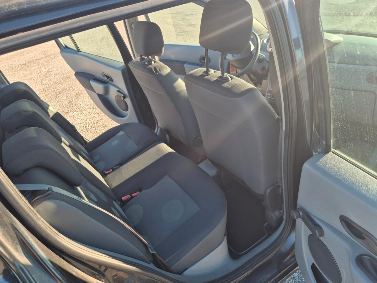 Renault Modus 1.2 16V Saint Tropez 75 CV OK NEOPATENTATI