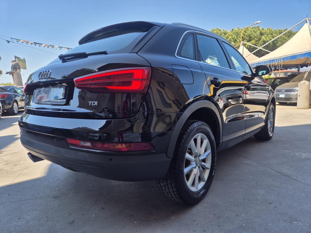 Audi Q3 2.0 TDI 120 CV Sport