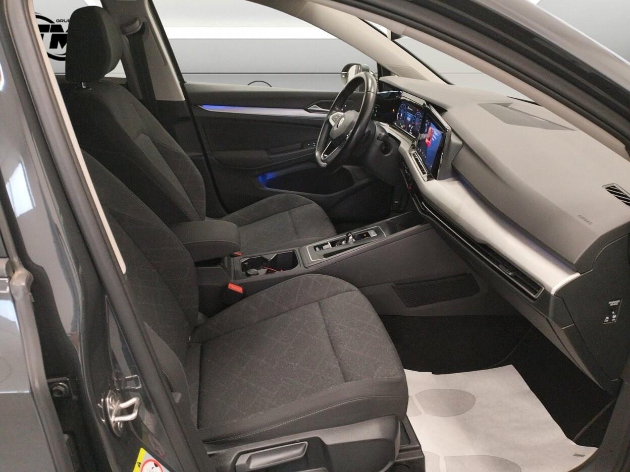 VOLKSWAGEN Golf 8ª serie Golf 1.0 eTSI EVO DSG...